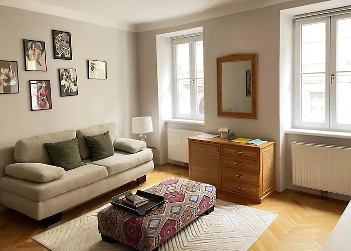 Apartment Modern & Charming @ Quarter! 7min To Center *